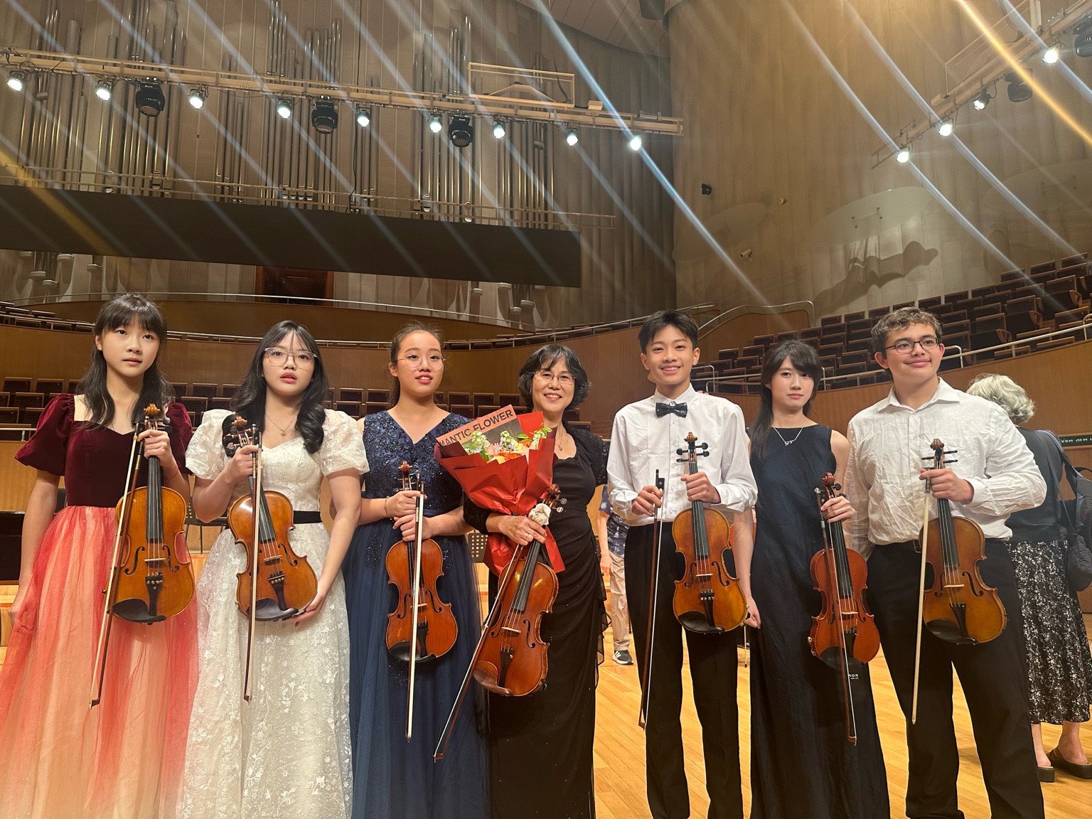 Violinists at the Manhattan International Music Festival